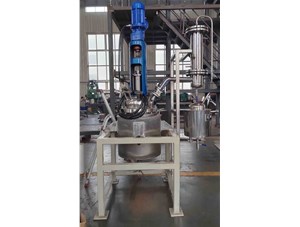30L減壓蒸餾反應釜已完工發往安慶