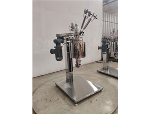5L不銹鋼手動升降翻轉反應釜已完工發往大連